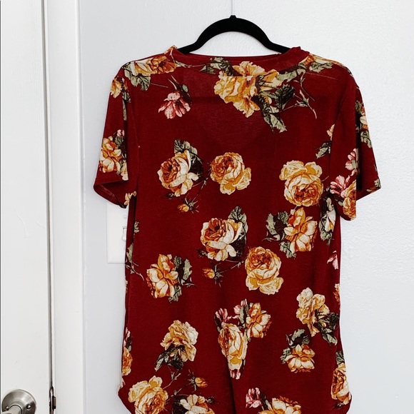 Floral maroon top - Picture 2 of 2